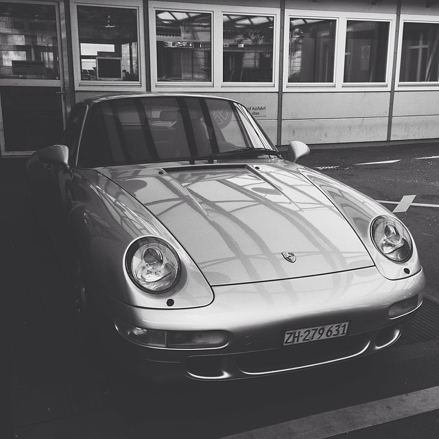 swissstash:  #Porsche (at Porsche Zentrum Zürich) 