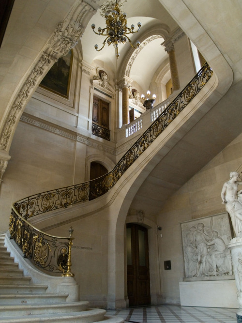 daughterofchaos: L'Escalier du Ministre by Djof