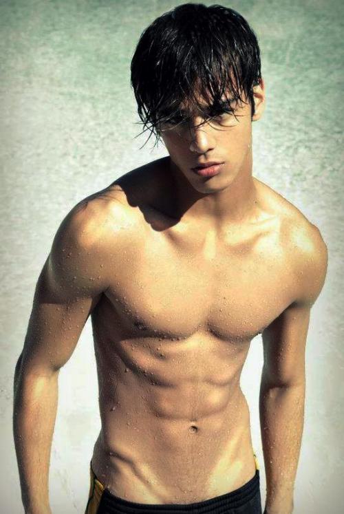 For more hot guys: www.tumblr.com/blog/sexyhotlads