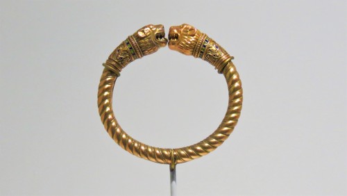 slidingdownwards:Scythian BraceletErik KollinSt. Petersburg Gold