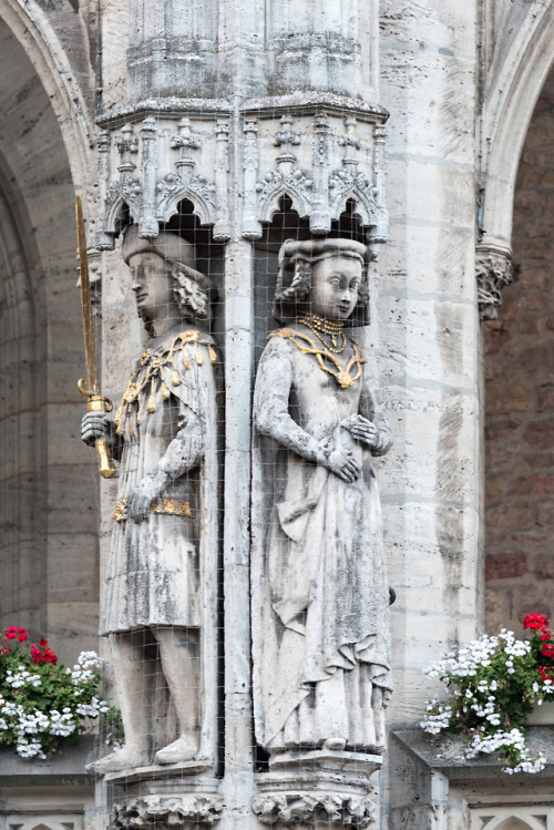 Braunschweig, Old town city hall statues made from 1447-68 including;Henry the Lion, Duke of Saxony 