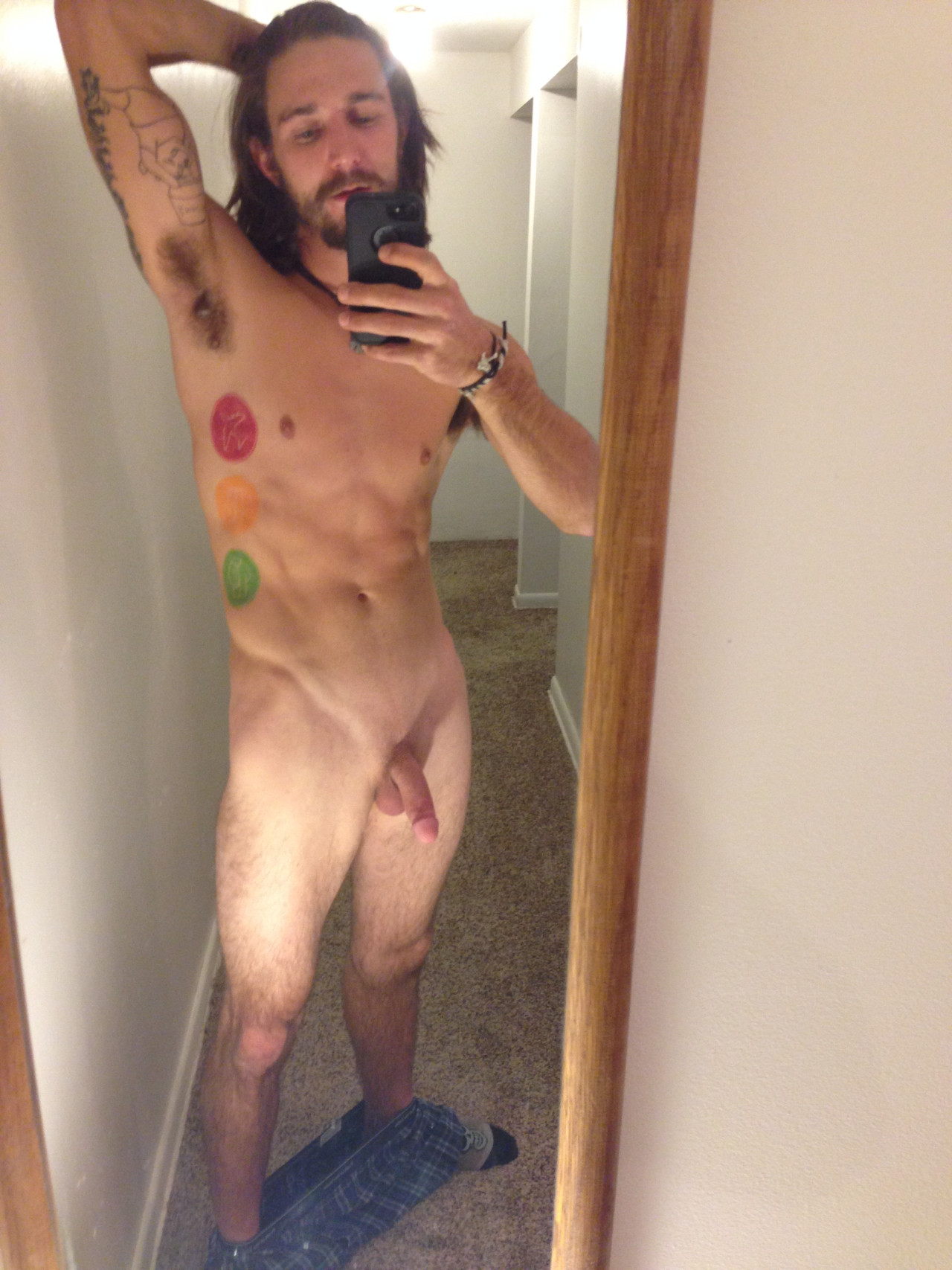 wilmingtonncyummy:    Yum  Handsome lad.