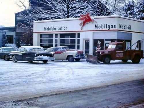 1950s gas station