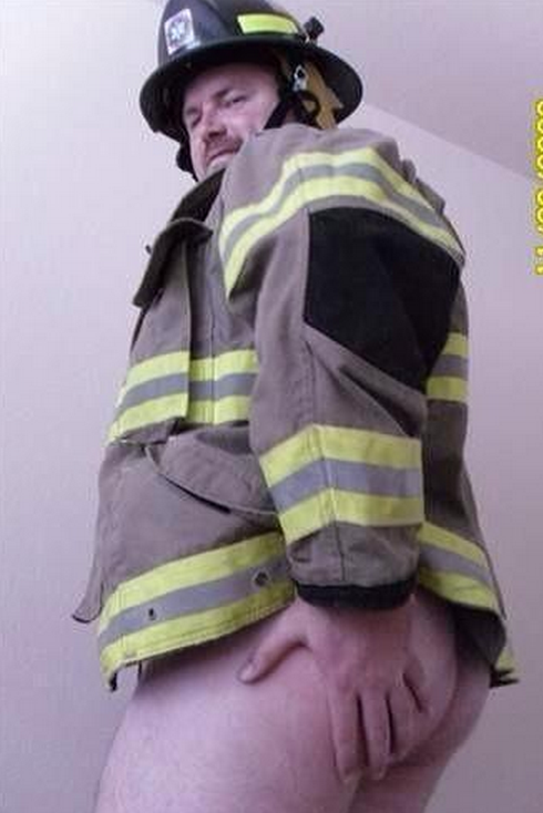 fhabhotdamncobs:  cowboydinky:I’d hit that.   W♂♂F     (WARNING!   No “Pretty