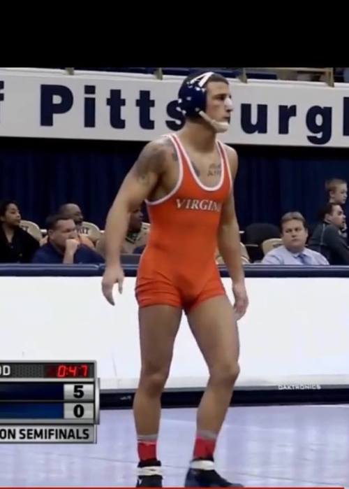 beautifulbros: Going full-alpha on that ass. (hung UVA wrestler Joe Spisak)@beautifulbros @aplethora