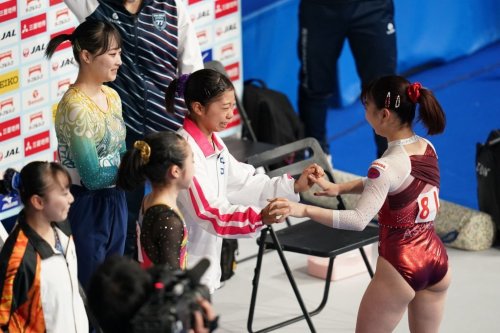 agathacrispies: Teramoto Asuka and Hatakeda Hitomi mark the end of their respective careers on day o