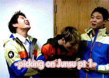 interstellar-gods:  JYJ being JYJ for Valentine’s day 