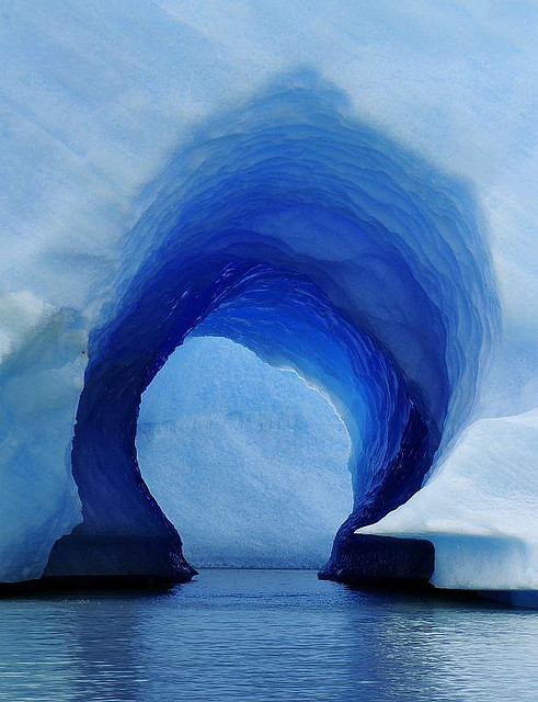 omgshowmetheworld:   ✯ Glacier Arc, Iceland   