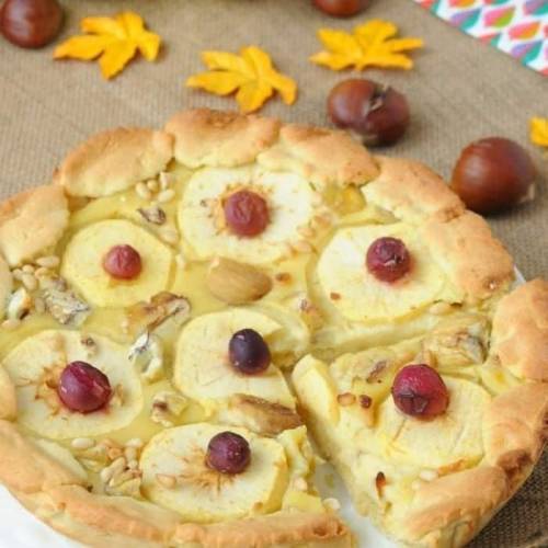 CROSTATA AUTUNNALE con crema alla cannella e frutta, una vera delizia da provare!
La ricetta. 👇...