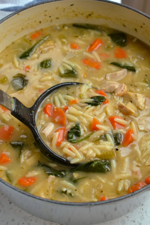 foodffs:This easy 30 minute Lemon Chicken Orzo soup is loaded with roasted chicken, onions, celery