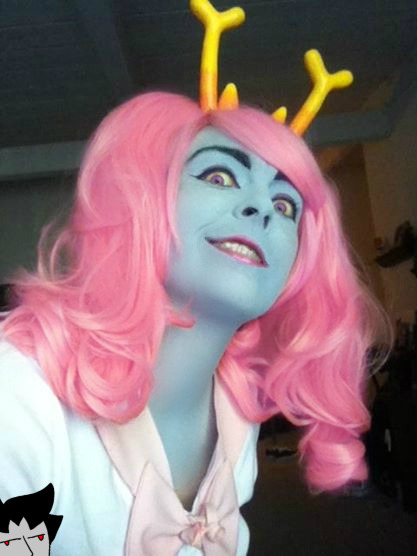 thefairytypeprincess:  brb, off to kill vriska chan now desu (~￣▽￣)~ 