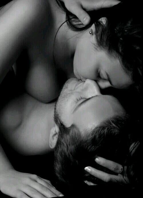 sorsha342:  daddyblueberry:  silsanny:  @daddyblueberry …need your kisses…💕