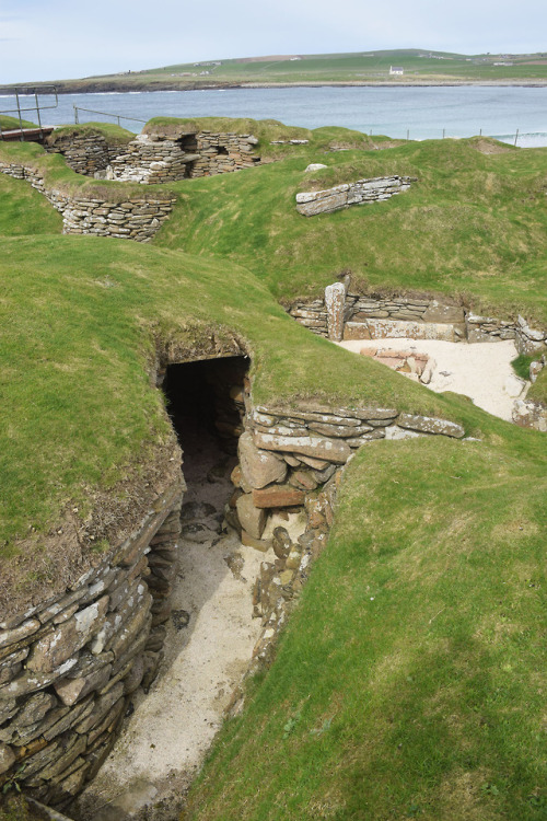 on-misty-mountains: Skara Brae, Prehistoric Village, Neolithic settlement on the Bay of Skaill,