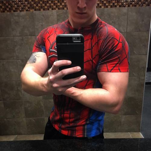 mjschryver:  untitled selfie, by Spider-Man cosplayer Cleveland SpideyCleveland, Ohio, USAMarch 21st, 2016
