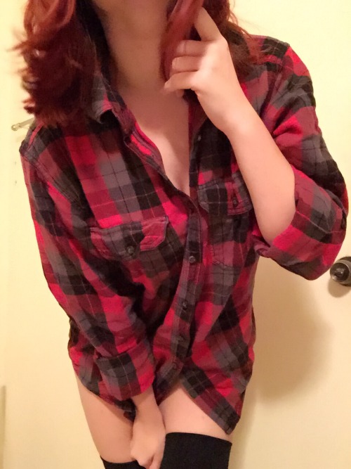 kittybubbleguts:  Stripping is as fun to do as it is to watch ♡
