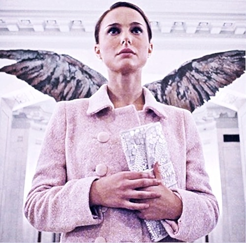 evelynsalt:Black Swan, Nina Sayers : “ I had the craziest dream last night. I was da