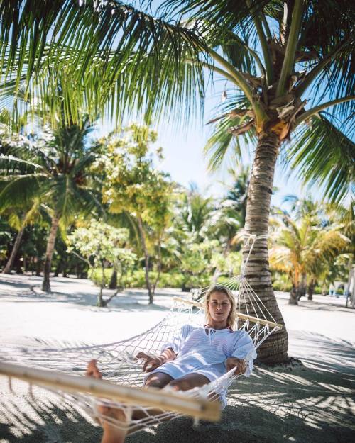 Too relaxed to care about straight horizons @nicoleeddy http://ift.tt/2fqCV63