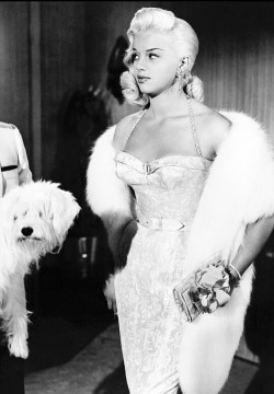 oldhollywood-glamour:  Diana Dors in I Married