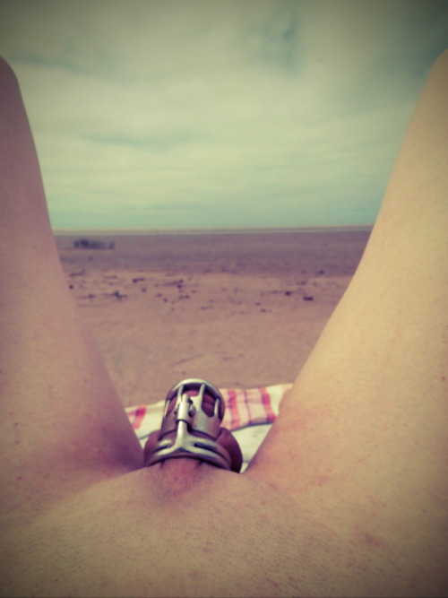 mychastitydevice:  indigo1989:  Sooo i went to a nude beach in the netherlands  EVERY SEX TOY YOU EV