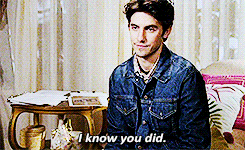  2x19/6x08 parallel ”So basically I just wanted to show you that. Tell you—tell you that I couldn’t have done it without you.” 