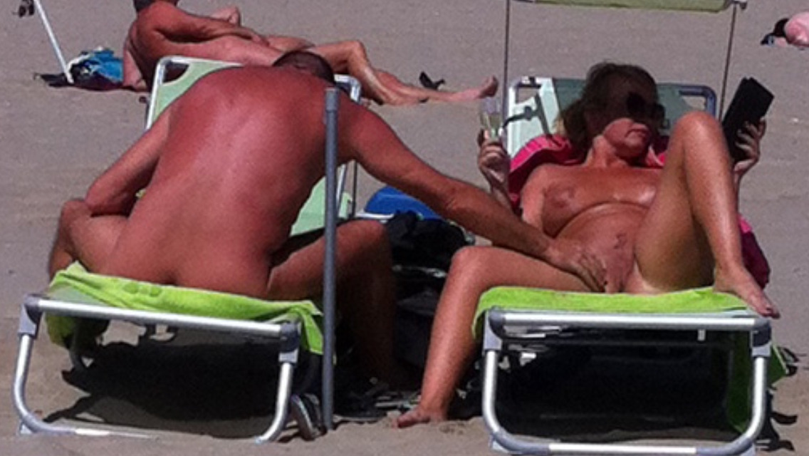 cap d'agde and smooth reblogger