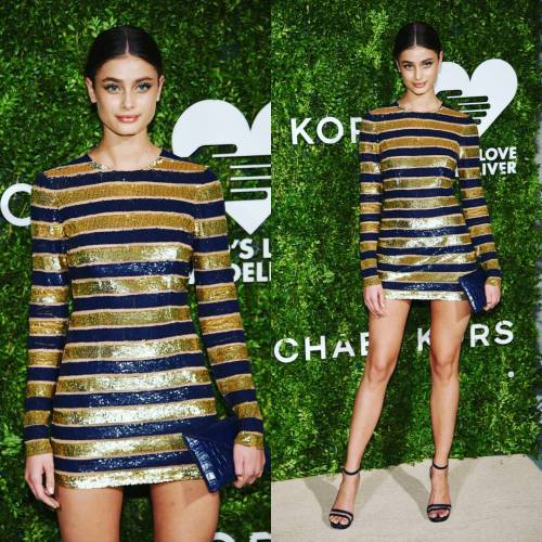  Taylor Hill, Sara Sampaio, Martha Hunt and Joan Smalls at God’s Love We Deliver Golden Heart 