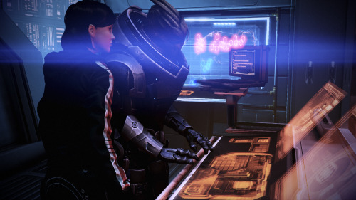 nebty:Bothering her boyfriend in the middle of his calibrations