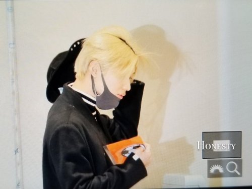 lovetaem: [181207] Incheon Airport to Thailand credit: @Honesty20080525 no editing or removal of log