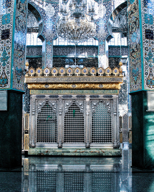 xaidi:Holy shrine of Bibi Sayyidah Zaynab s.a., Damascus, Syria.