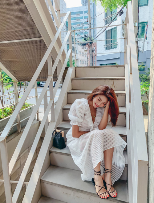 korean-dreams-girls:Park Jung Yoon - June 28, 2019 Set