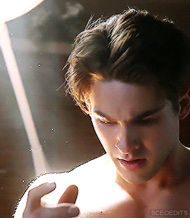 sceoedits:Theo Raeken + Rare Moment of VulnerabilityBonus: