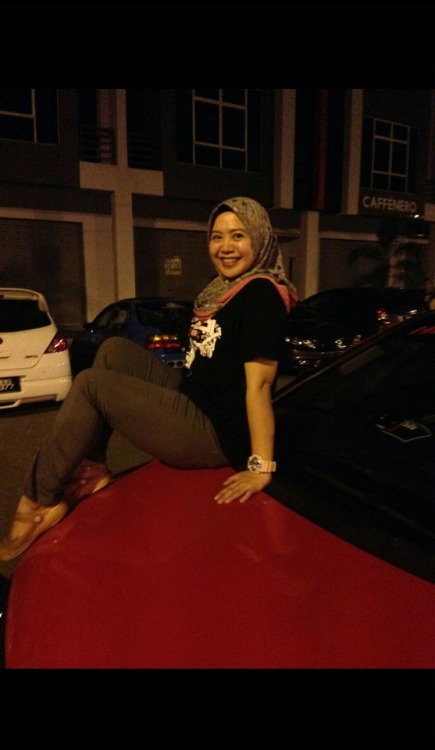 awekmalaysiamantap:Zaza Eila.. Umur 30 Tahun.. Janda anak 1..kerja nurse..Body memang superb! Pemina