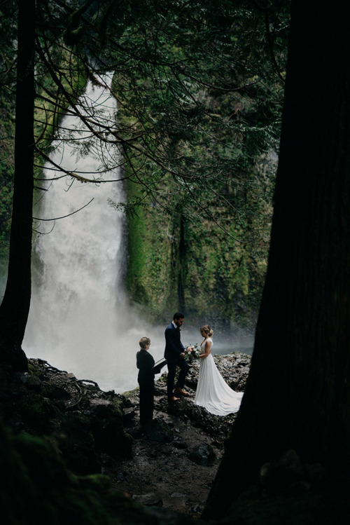 Wahclella Falls in Oregon // Minerva House Photography