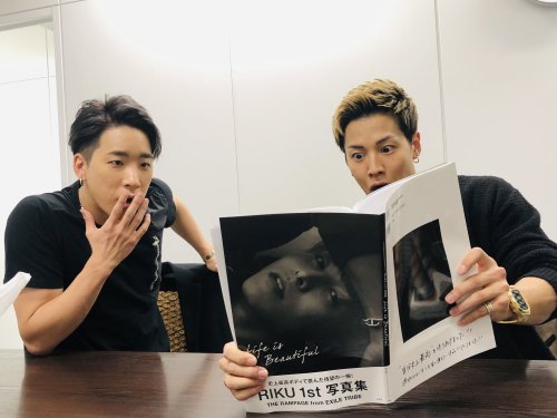 what are you looking?New photobook.Credit by: The Rampage From Exile Tribe