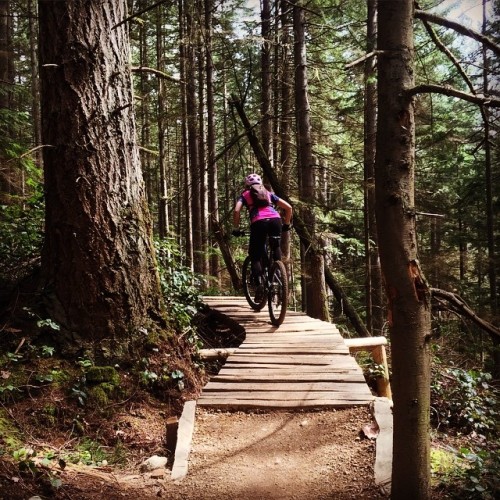 amandasinner: Going up is as fun as going down. Thanks @nsmba #seymourbikepark #mtb #nvvo #northvanc