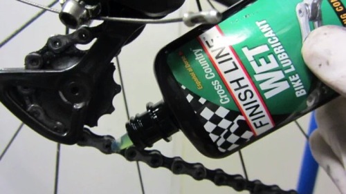 Which part of your bicycle should you lubricate? Read it here… t.co/7gCQJ60GjU