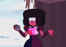 garnetoftheday:  Today’s Garnet of the Day is brought to you by: ¯\_(ツ)_/¯ 
