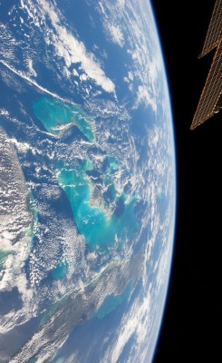 thedemon-hauntedworld:  The International Space Station: Expedition 34 A photograph taken by a member of Expedition 34, aboard the International Space Station, looking down on the Bahamas from orbit, on January 13, 2013 (NASA)