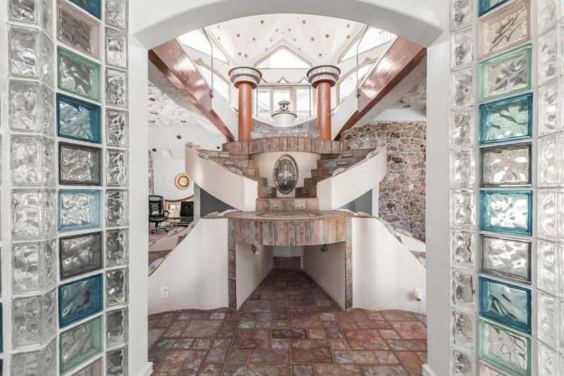 househunting:  $1,750,000 /11 brIndianapolis, INi’m so confused. submission. built