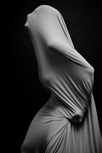 creepyart44:Martha Graham, Lamentation 