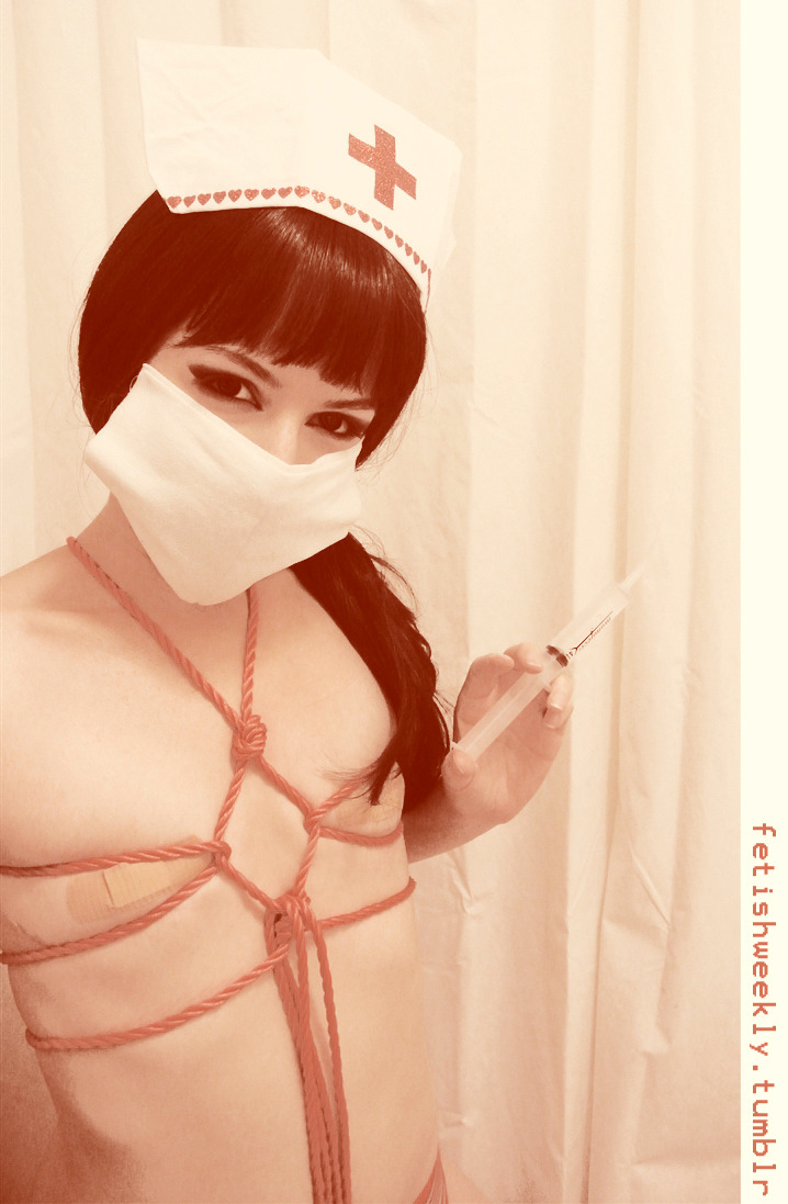 fetishweekly:  Let nurse Hazel ease your pain ;) 