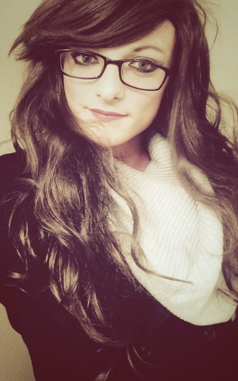 imglitched:  All of my favorite photos.  Part 2. :P  I love your glasses.