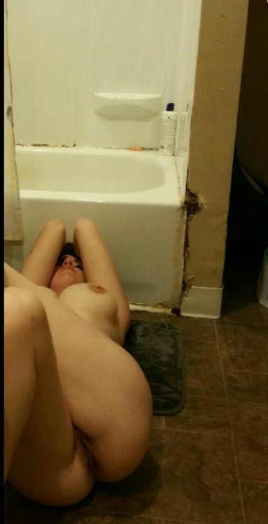 shout-out-to-your-girl:  Submission! Shout out to Carolann! 