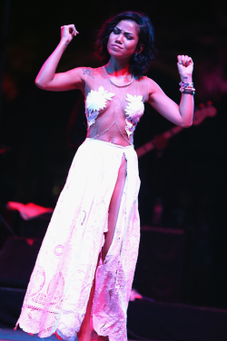 celebstarlets:  4/13/14 - Jhene Aiko performing at the 2014 Coachella Music Festival: Day 3. 