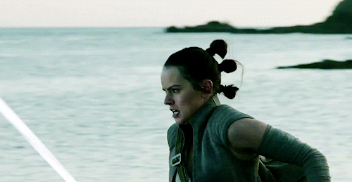 dadsolo:Daisy Ridley as Rey - The Last Jedi BTS