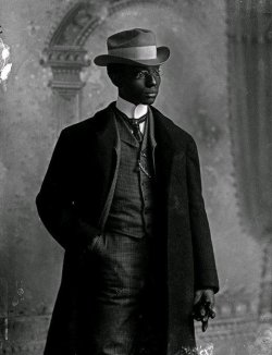 humanfreedomextremist:    @GWANJEZ·Buck Colbert “B.C.” Franklin is known as the lawyer who won the court victory for Black residents after the 1921 Tulsa Race Massacre 