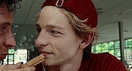 In The Source Link, You Will Find #209 Medium Sized Gifs (268x145) Of Mike Faist In Challengers (2024).