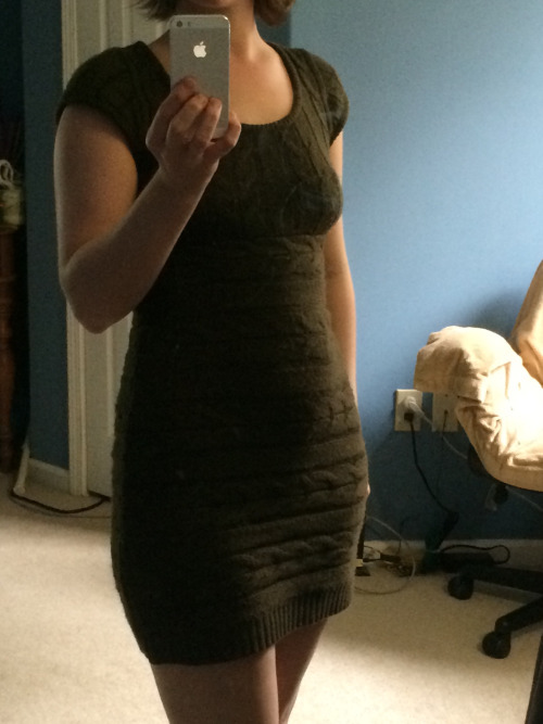 schoolslaves:  My new dress is stunning leaves porn pictures