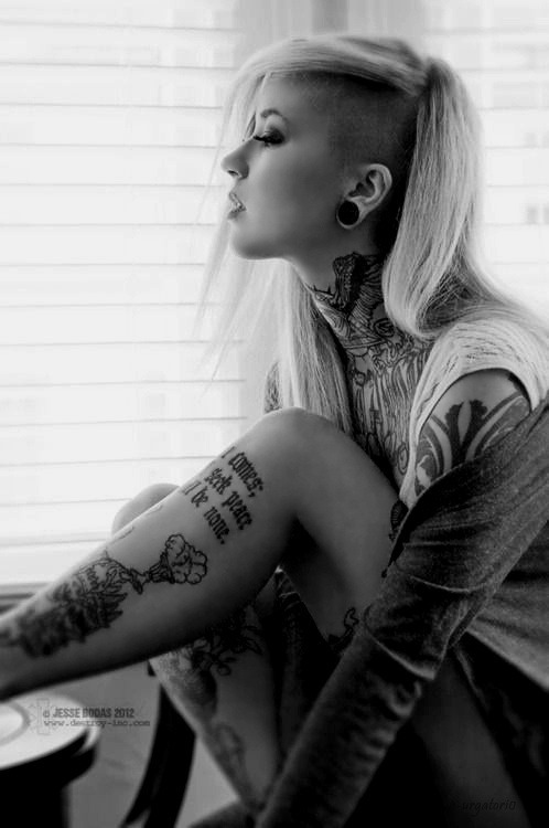 iddepidde:  Untitled på We Heart It http://weheartit.com/entry/72731183/via/dhencsii_szincsak 