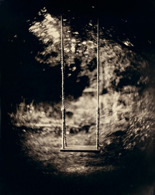  Éric Antoine Swing (2014)Lizzie sur le banc Ambrotypes, from the series Ensemble Seul